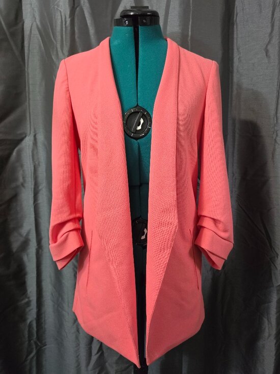 Aritzia Jackets & Blazers - Artizia Babaton Peachy Coral Power Blazer - Size 6